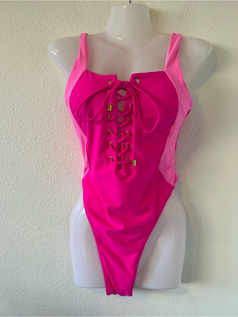 Fayenne Pink Lace-Up One-Piece Swimsuit Size M
